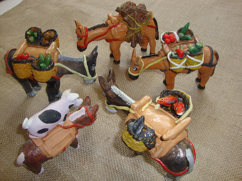 Céramique décorative d΄origine faites par Katerina