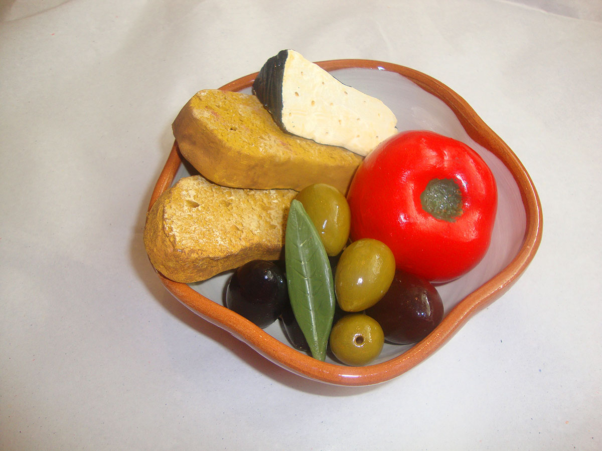 Céramique décorative d΄origine faites par Katerina