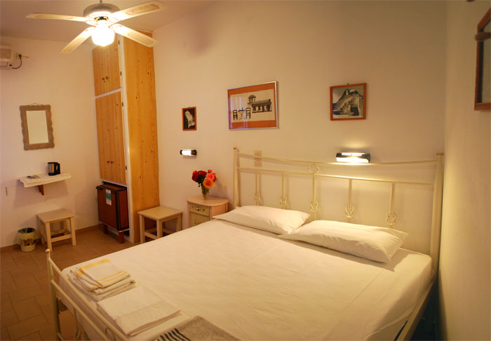 Les chambres Agelos Vourdakis à Apollonia (Pano Petali)