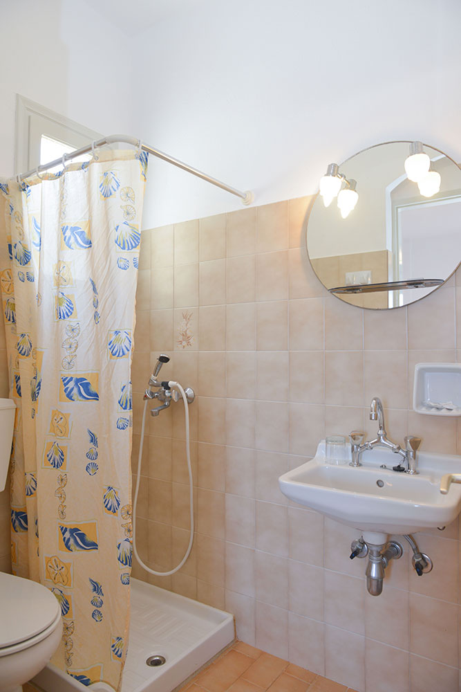 Chambres Litsa à Agia Marina de Kamares