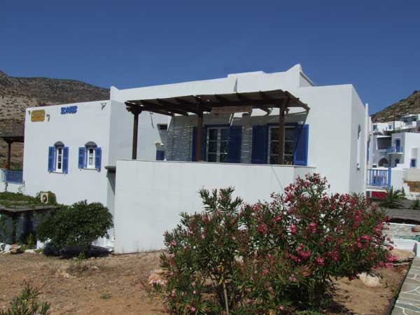 Zorbas chambres à un emplacement idéal dans Kamares