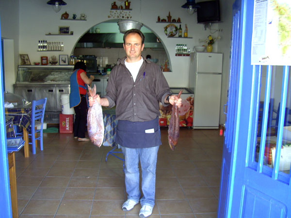 The fish tavern Fyssas, right next to the sea