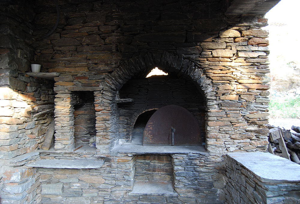 Le restaurant grill Giorgos-Dimitris à la plage Fassolou de Faros