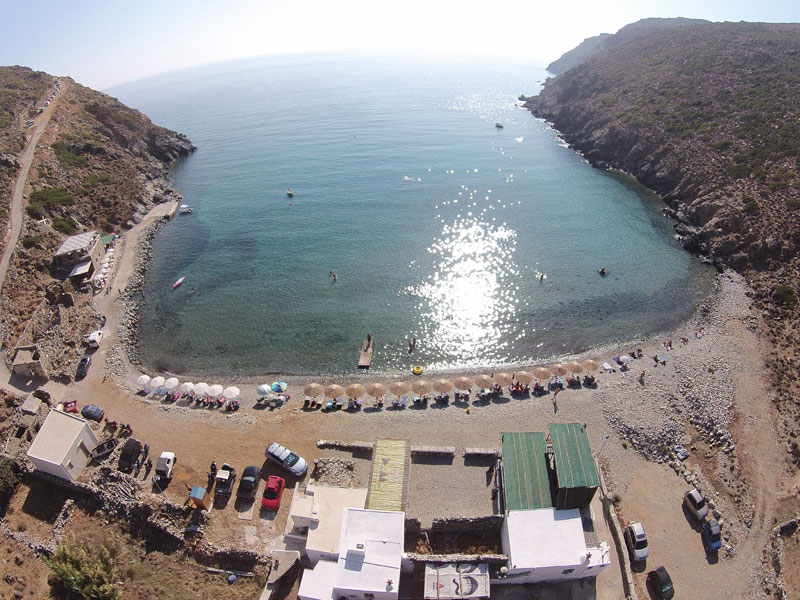 Le café-restaurant Vroulidia, à la plage Vroulidia