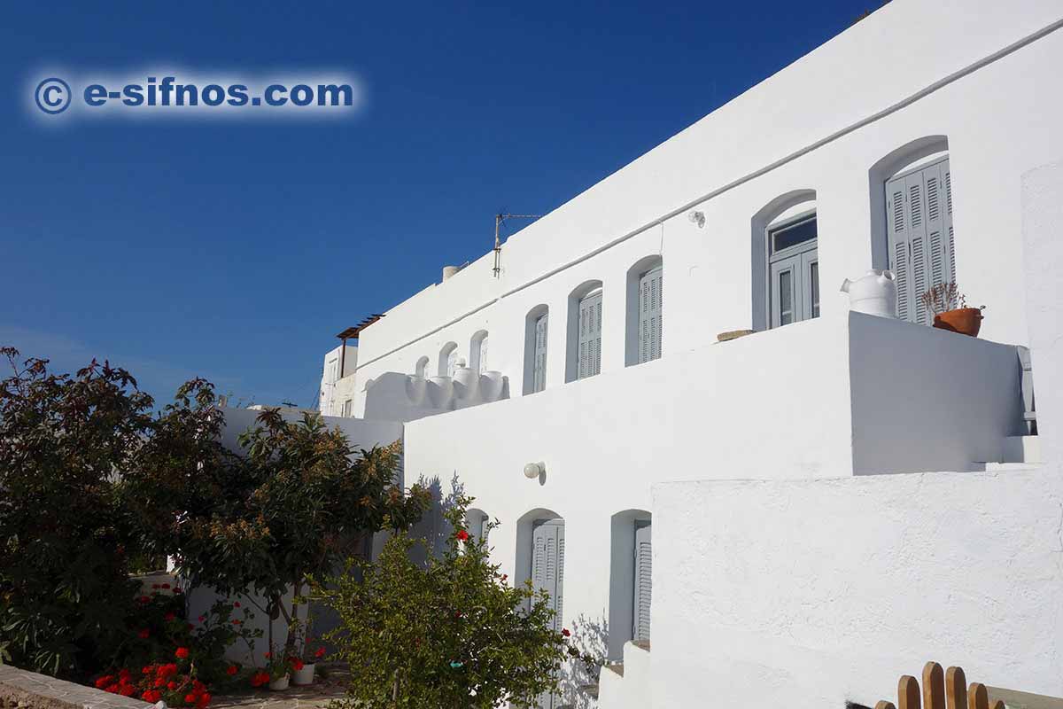 A mansion inside the village of Agios Loukas