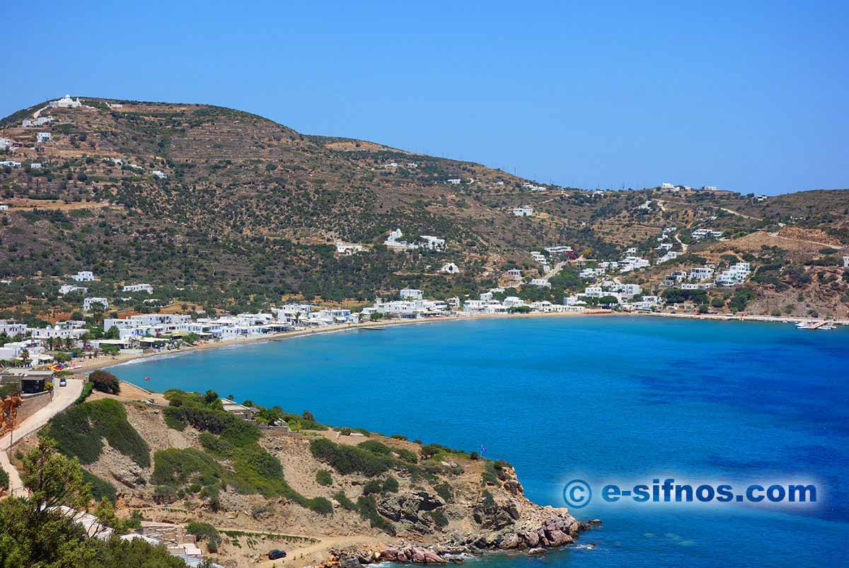 Panoramic view of the gulf of Platis Gialos