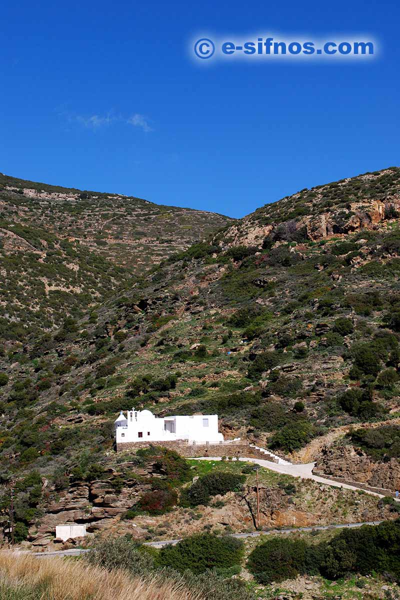 The church of Taxiarhis in Mersini, on the road to Vathi
