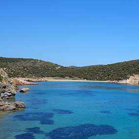 una spiaggia di Sifnos