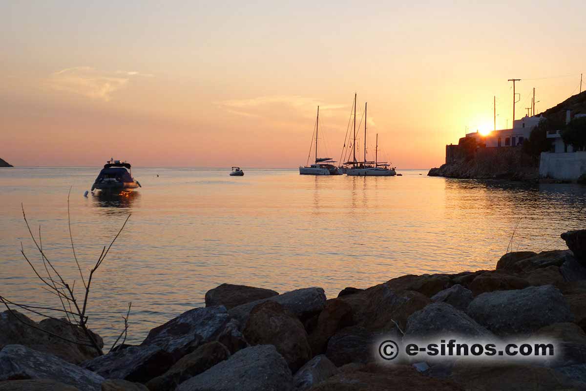 The sun sets at the gulf of Kamares