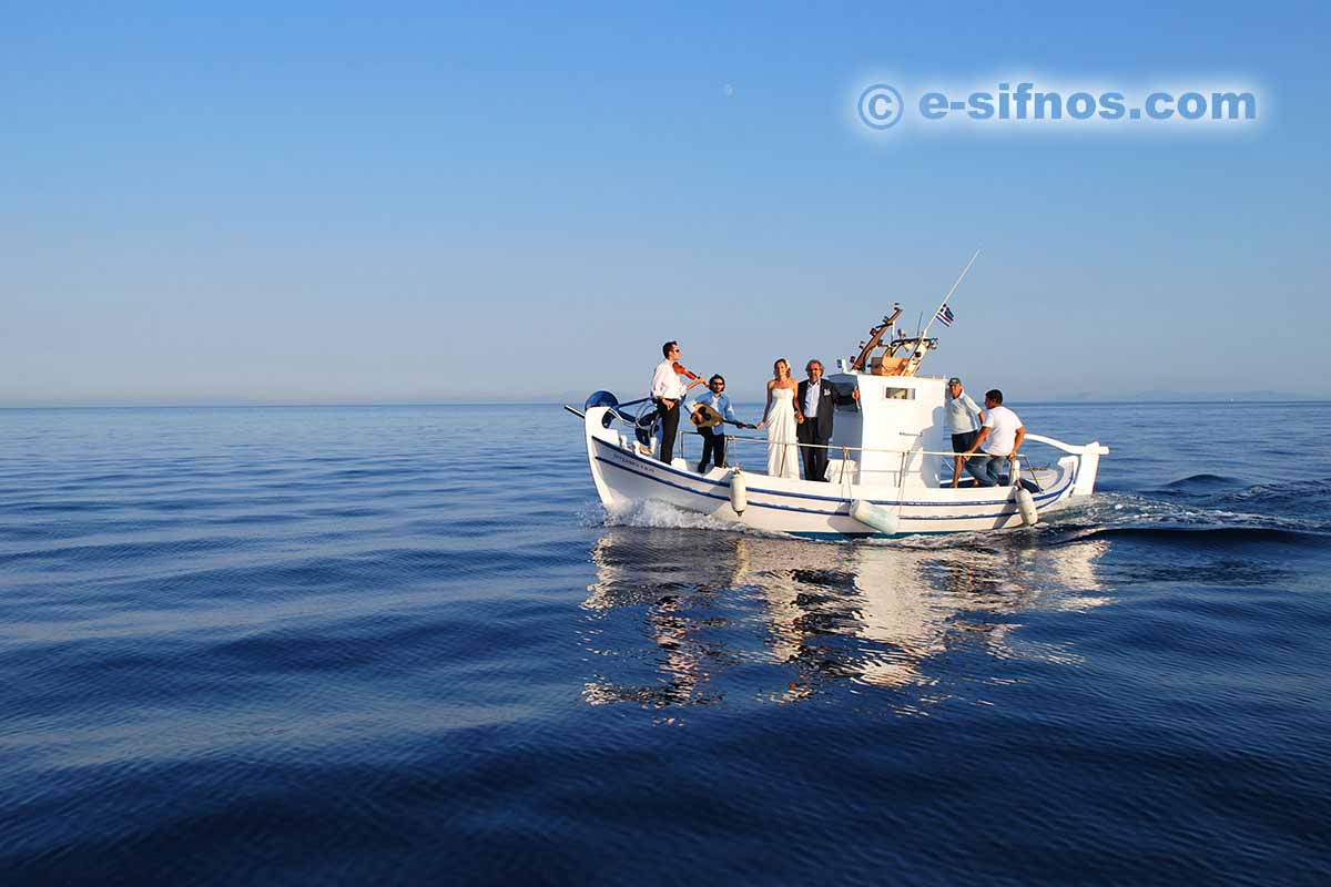 Bridal transfer with a traditional fishing boat
