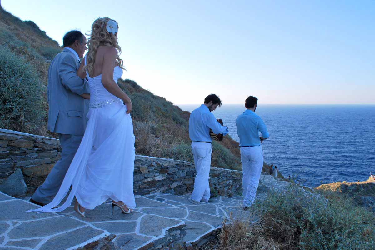 Traditional musicians in a wedding at the church of 7 Martyres in Kastro