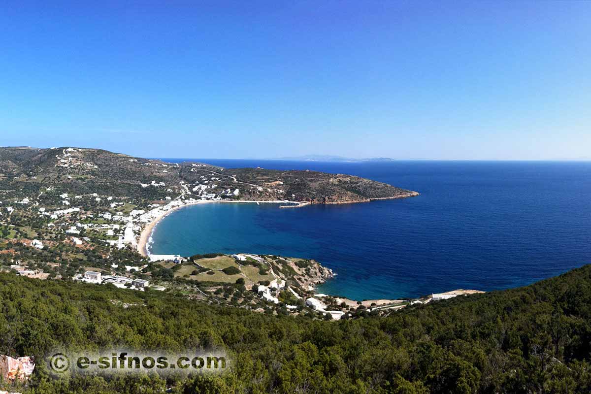 The gulf of Platis Gialos