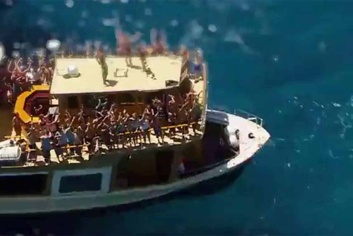 Party cruise